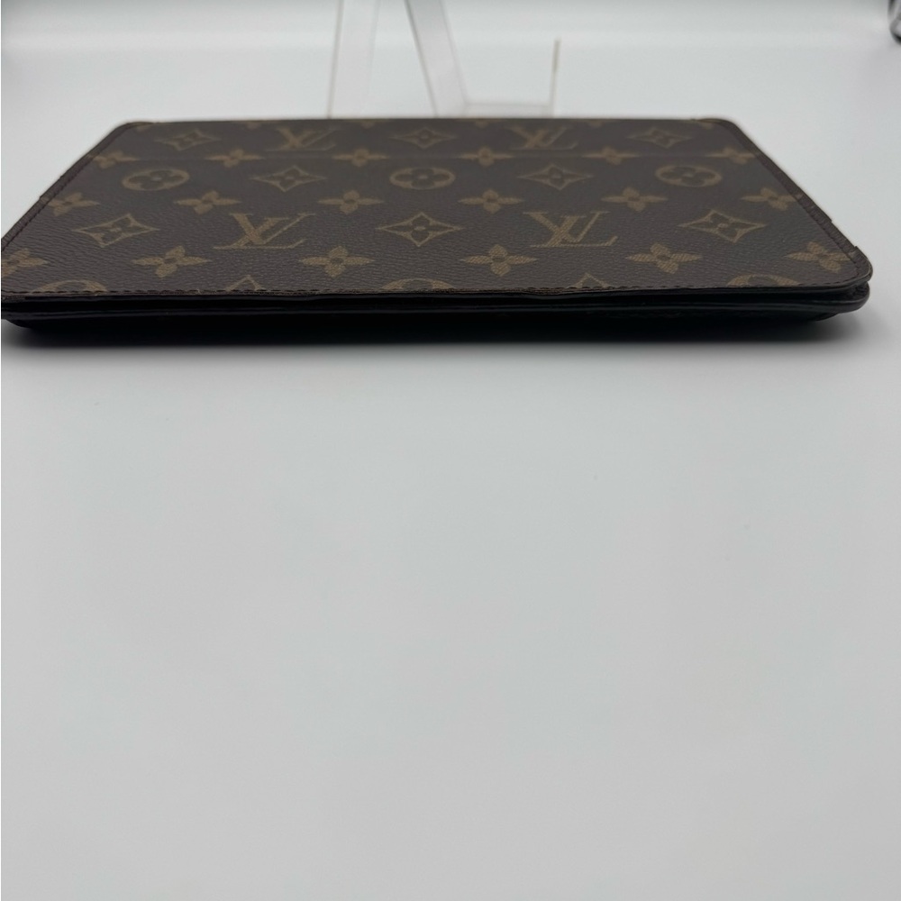 Louis Vuitton Monogram Folio iPad Mini Case - Picture 6 of 7